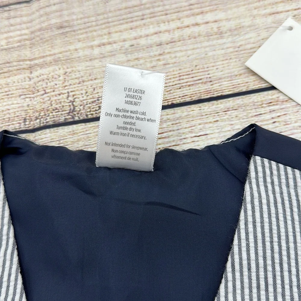 Gymboree Seersucker White and Navy Blue Vest Size 2T-3T
